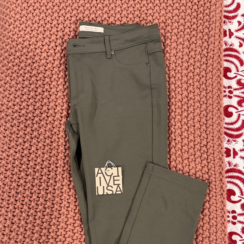 Active USA Women's Olive Skinny Pants